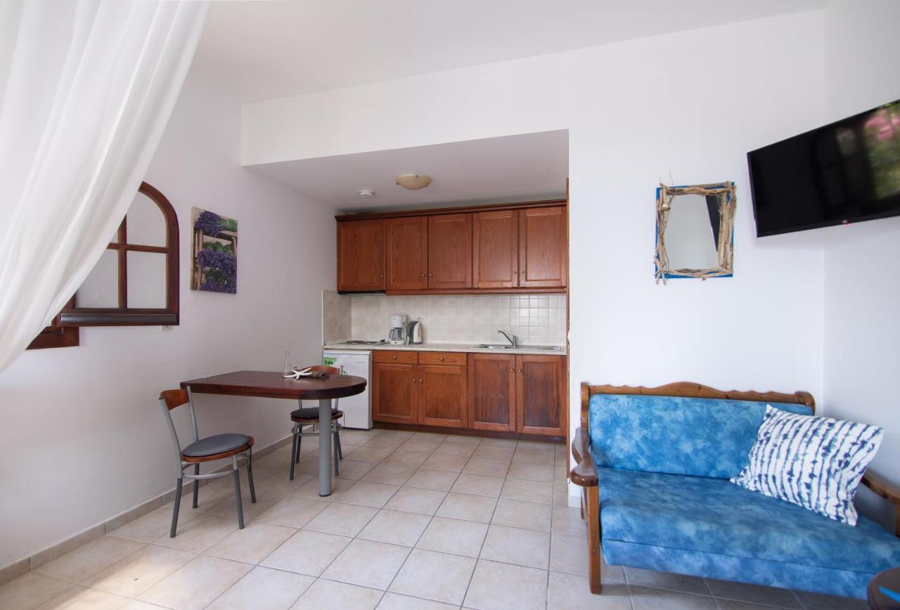 Giorgos Apartments Dassia  Ngoại thất bức ảnh
