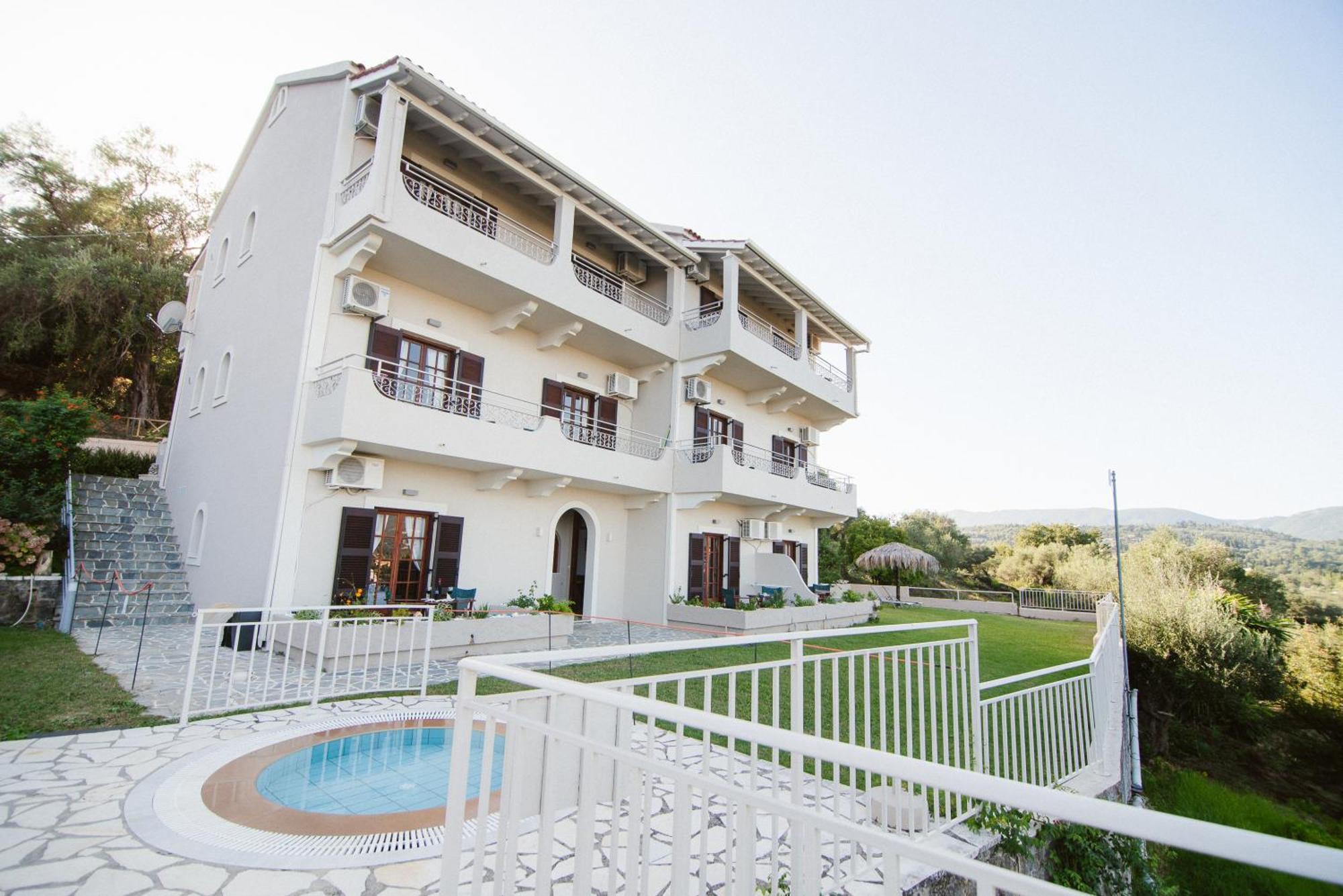 Giorgos Apartments Dassia  Ngoại thất bức ảnh